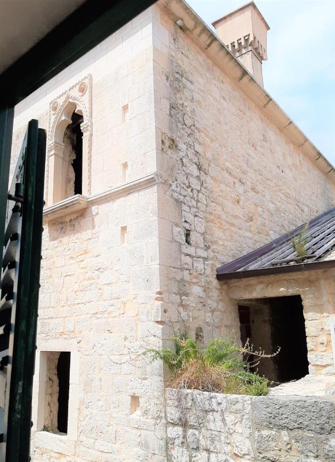 And Town Gate Hvar Apartment *